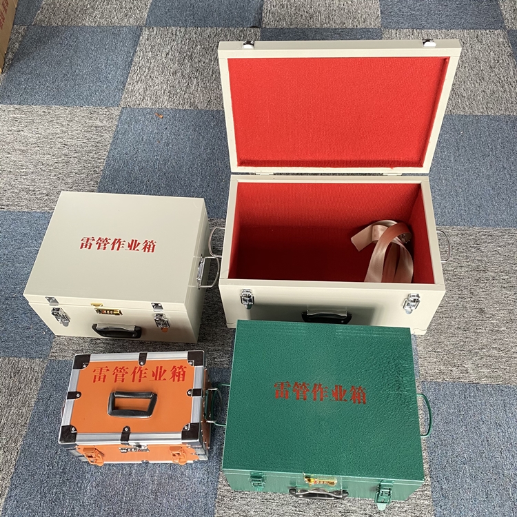 宁武爆破工程作业箱如何选择？玻璃钢与传统材质的全面对比